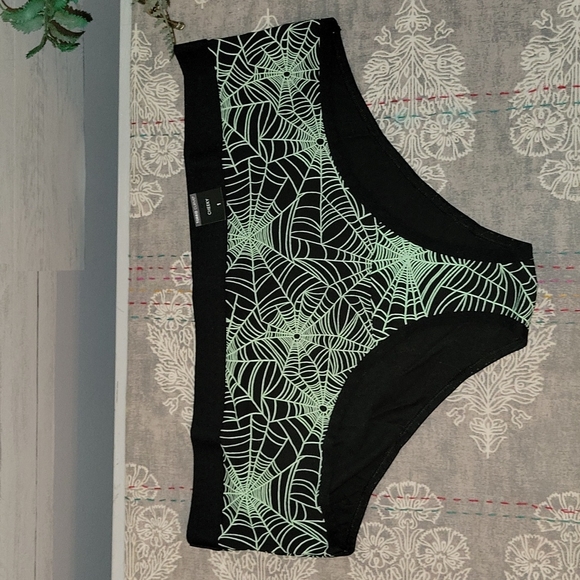 NWT | Torrid Cotton Mid-Rise Cheeky Panty | Size 1 - Picture 3 of 5